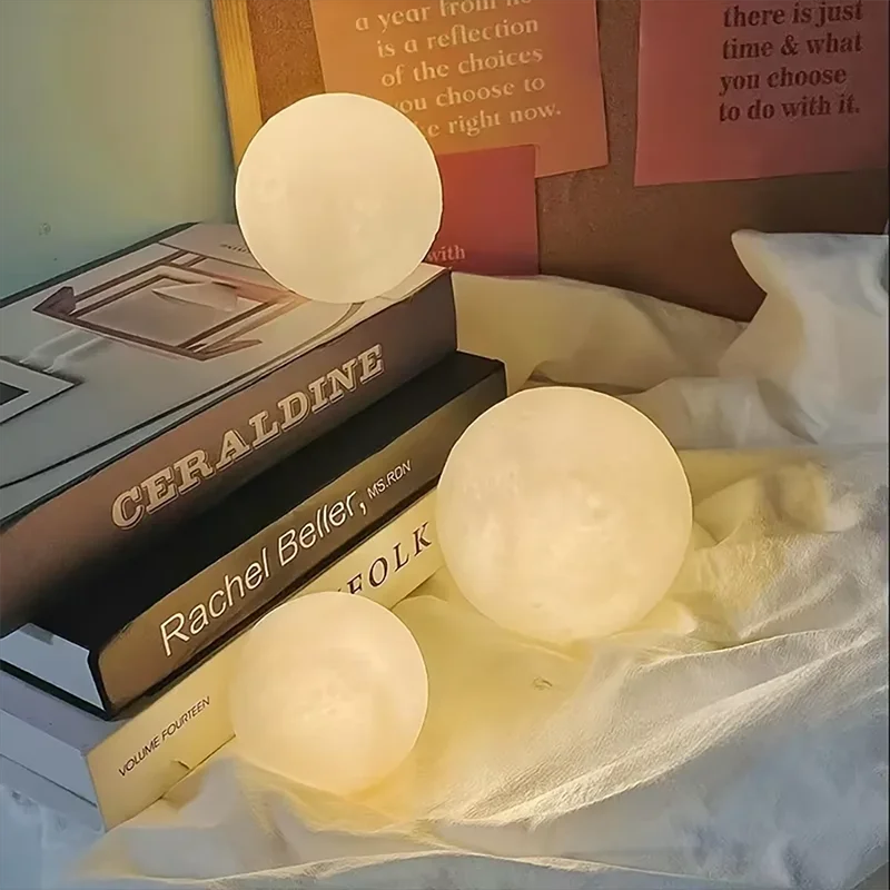 Luminária Lua 3D com Base de Madeira